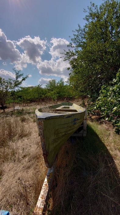 Лодка мичуринка с колесник