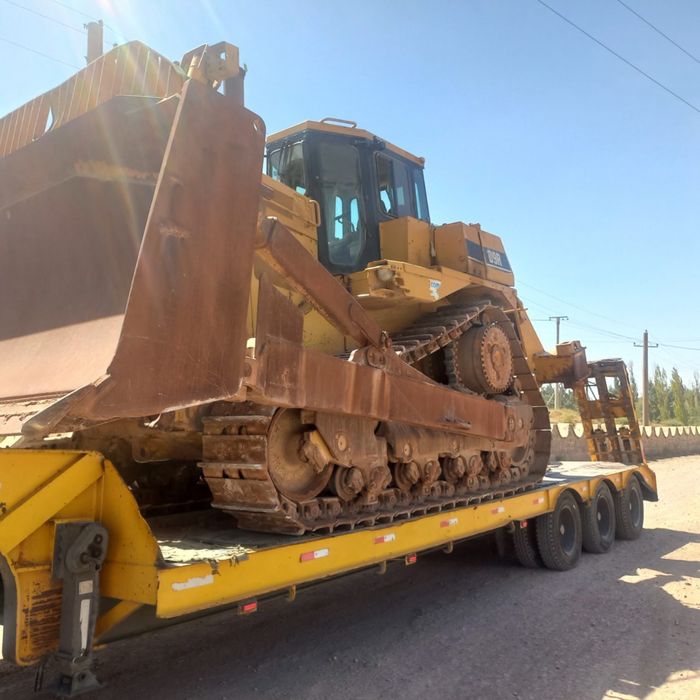 Продаётся тягая HOWO  вместе с трейлер