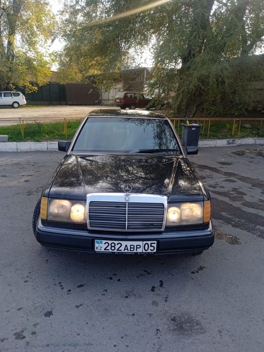 Продам мерседес 124