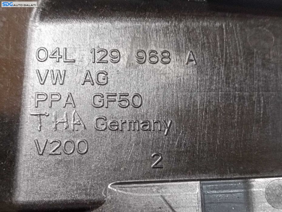 Capac Plastic Distributie Motor Volkswagen Passat B8 2015 - Prezent Cod 04L129968A [M5491]