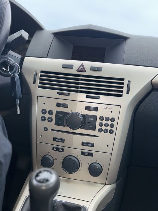 Opel Astra H - 1.7 CDTI