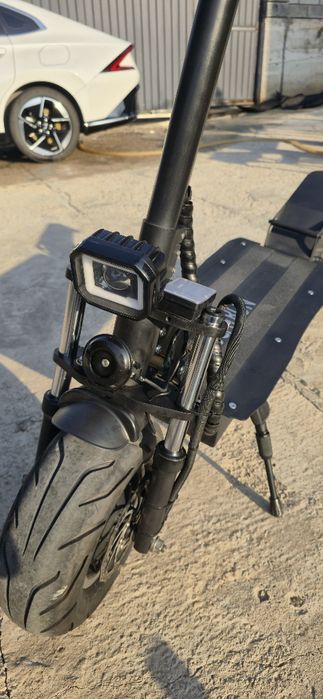 Электросамокат Scatron