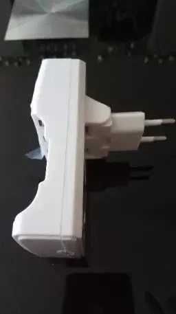 Зарядно за презареждащи батерии,зареждачка,НОВО 1.5V АА,ААА,9V зарядно
