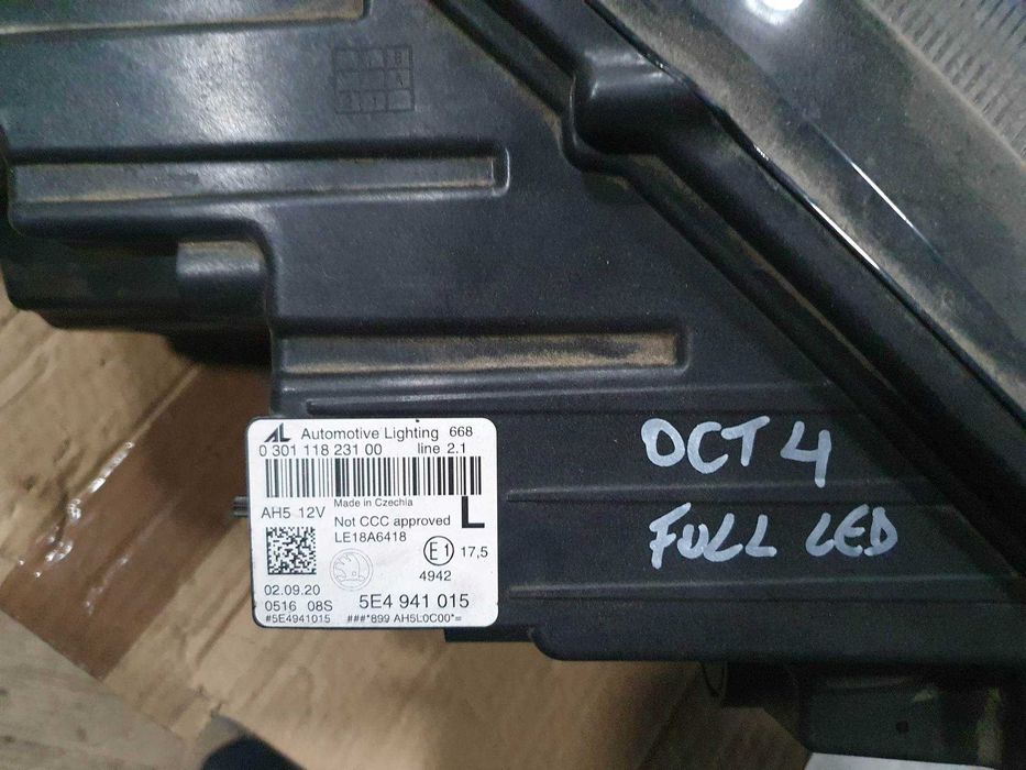 far stanga skoda octavia 4 full led