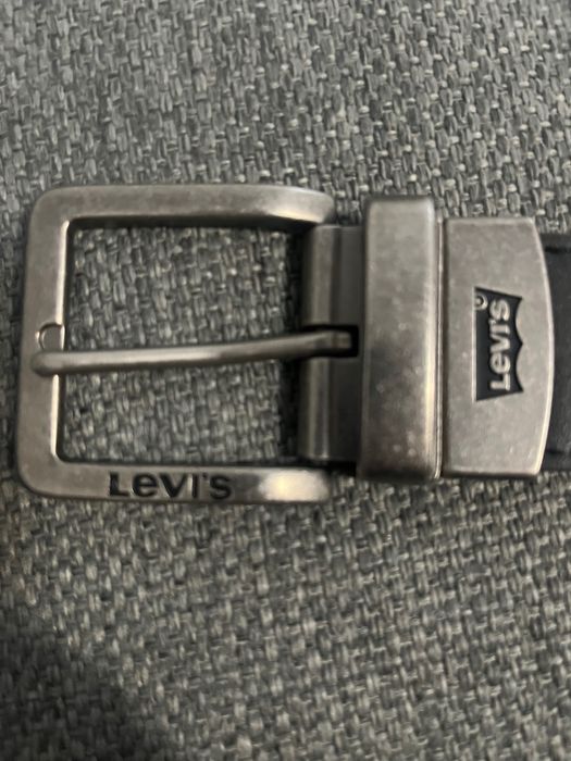 LEVI’S кожен колан