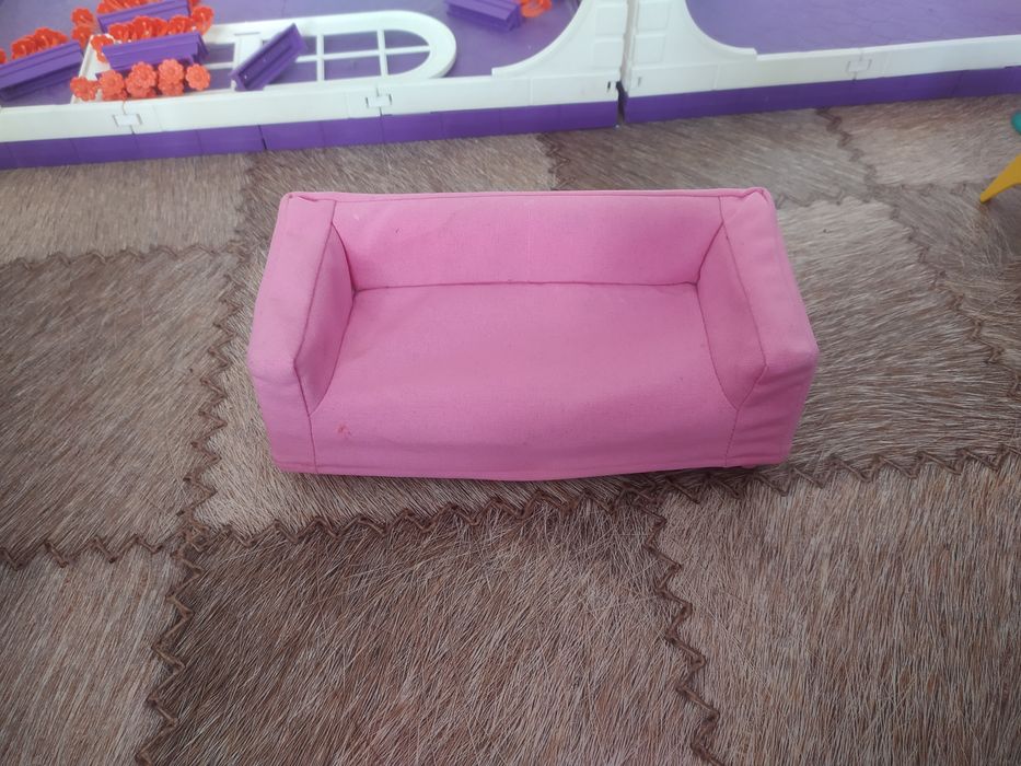 Продам домик для барби