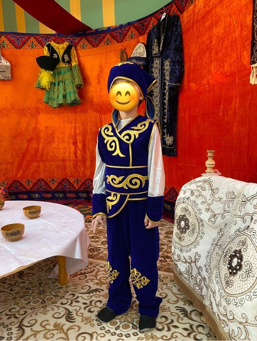 Продам национальные костюмы