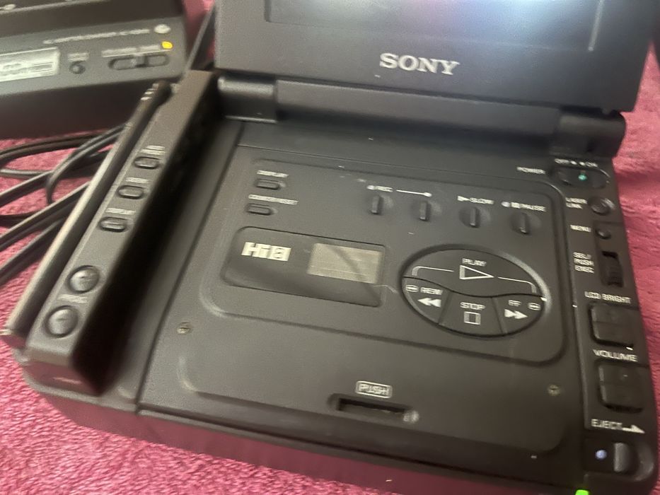 Sony walkman hi 8 cu tuner !