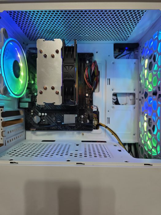 Core i5 12400F. Asrock H610