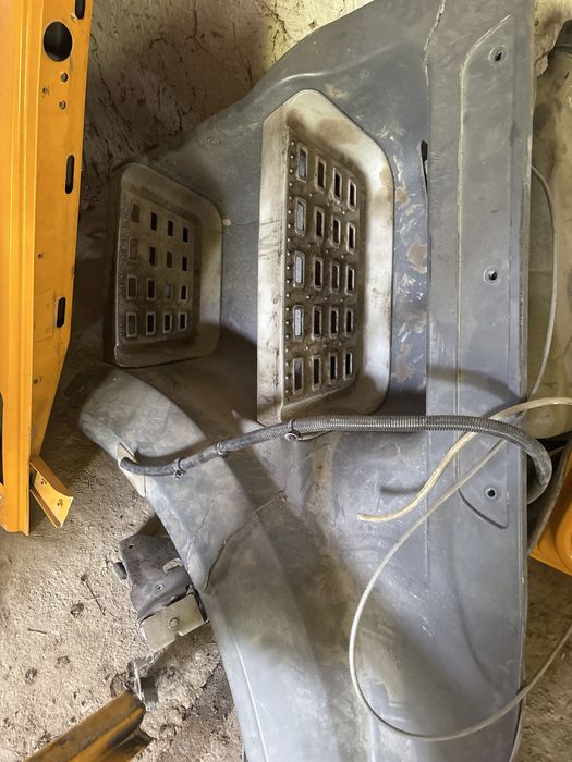 Daf 106 правая подножка