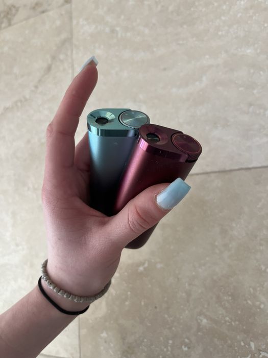 Doua dizpozitive Glo