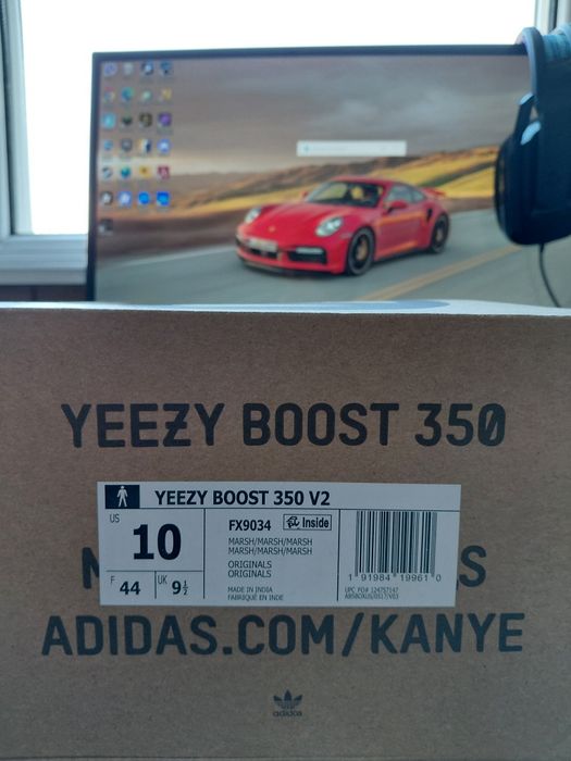 Обувки Adidas Yeezy Boost 350 V2