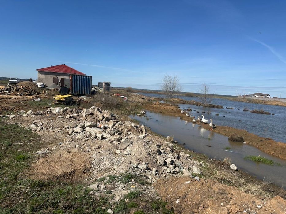 База земля 2,9 ГА дом