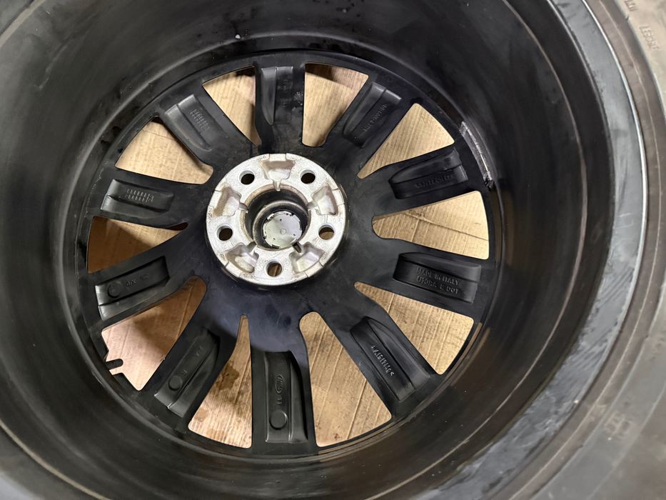 Jante Originale Range Rover Sport/Vogue L460/ L461 R22 Pirelli M+S