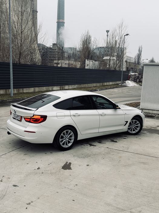 Bmw 320 Gt head up distronic 360 soft clouse