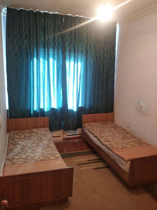 3х комнатная квартира возле метро