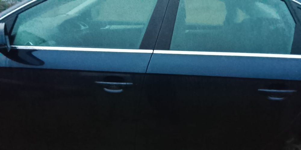 Portiera fata  spate ,stânga ,drapta portiere cod. LZ9Y LY7W LX5V LY3J