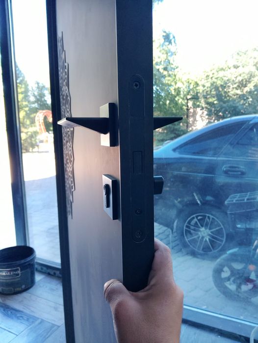 Установка дверей межкомнатных