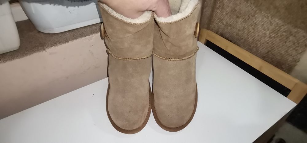 Ботуши апрески Ugg 38 н.