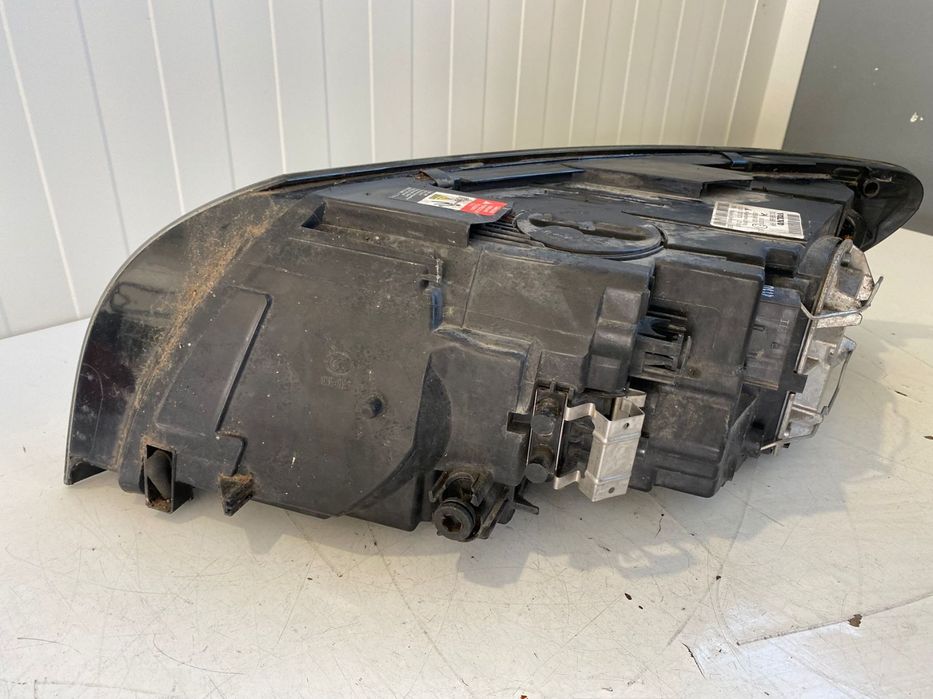 Far xenon dreapta VOLVO S40 V50 2007-2012 31299588 32206140