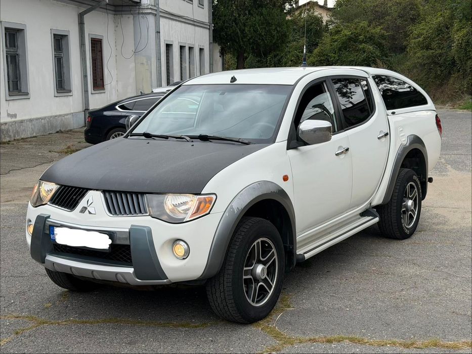 Mitsubishi L200 fabricație 2008 impecabil cu carte service