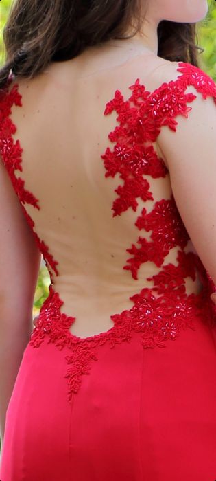 Официална рокля за празник