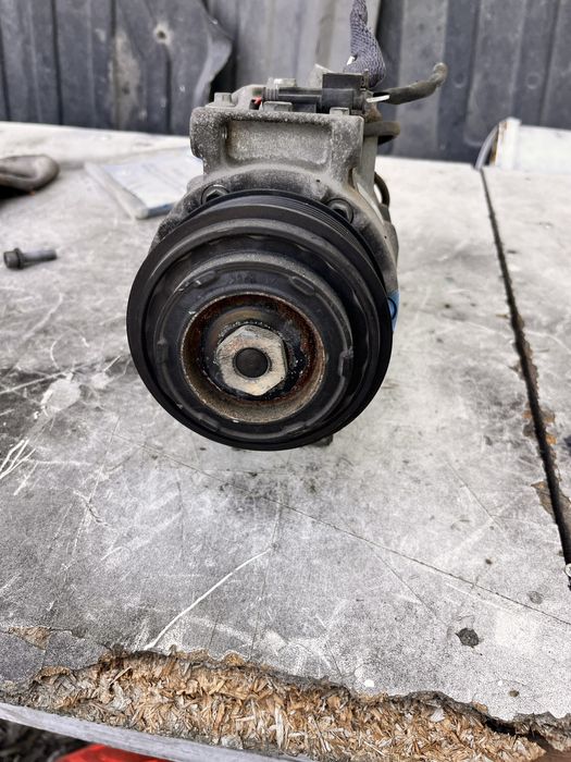 Компресор климатик Мерцедес 350/300 CDI om642 W212 ,W204 ,W218, W166