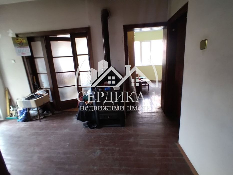 Продава се Къща в София, Редута - 120 кв.м за 3084 €/кв.м - Снимка #3