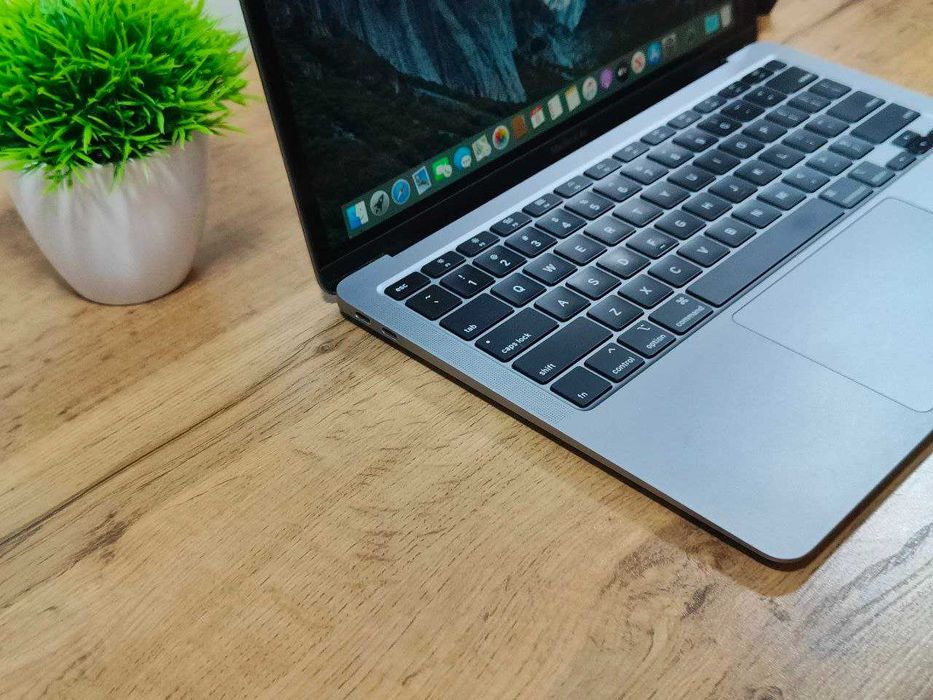 [ARZON] Noutbuk MacBook Air 2020 i5 / RAM 8Gb / SSD 256Gb