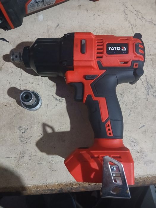 Vand pistol impact yato 700nm , garantie