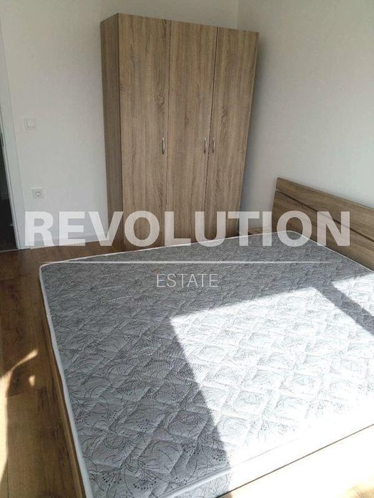 Дава се под наем Двустаен апартамент в Варна, м-т Пчелина - 70 кв.м за 500 € - Снимка #2