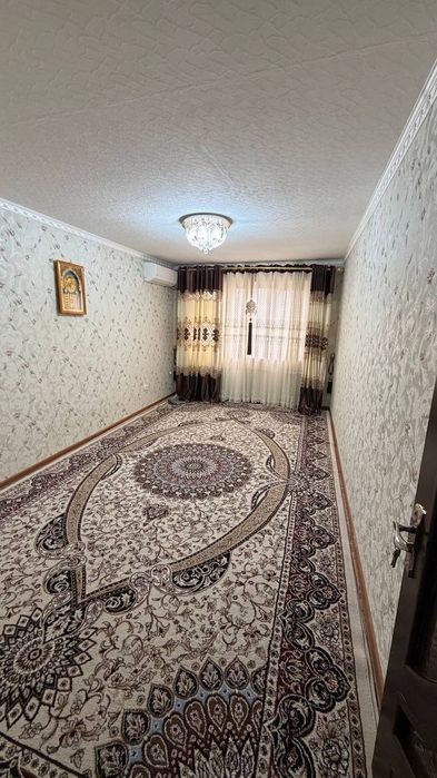 Централная  аптекани карама каршиси
Икки томонлама 
4-каватли панелный
