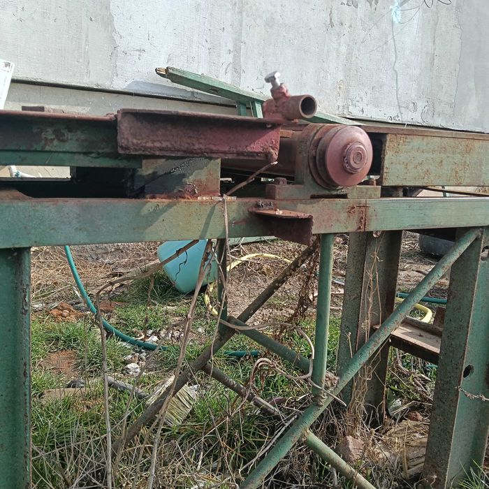 Vand masina de rindeluit.