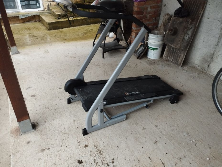 Бягаща пътека механична