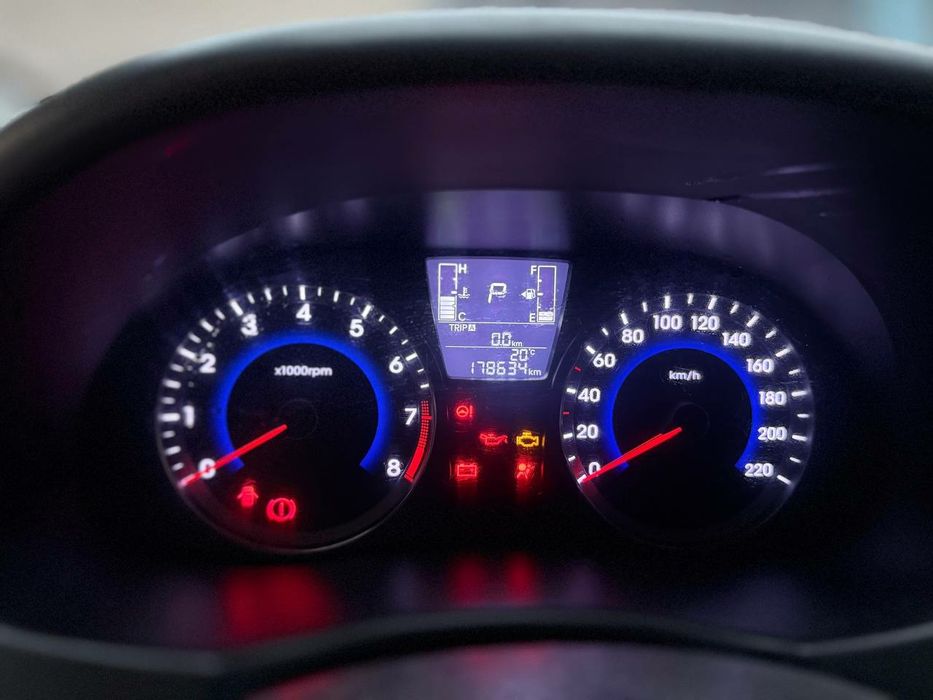 Хундай акцент 2015 года