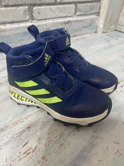 Adidas боти за сняг