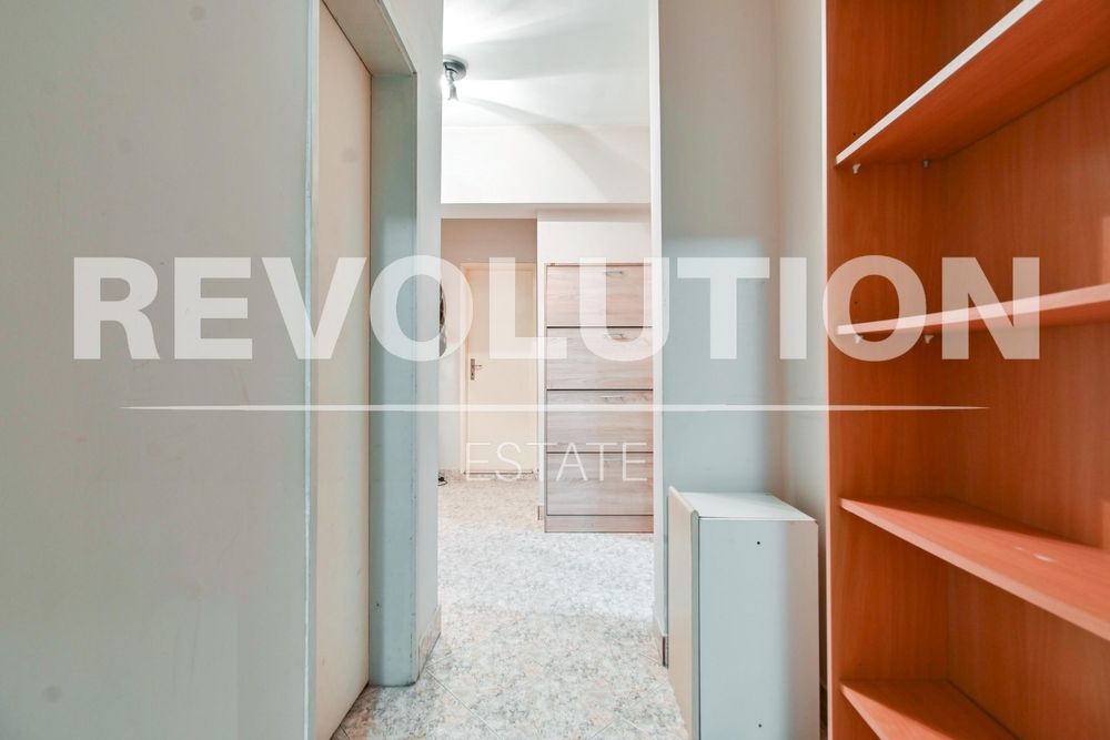 Дава се под наем Тристаен апартамент в София, Медицинска академия - 70 кв.м за 661.98 € - Снимка #6