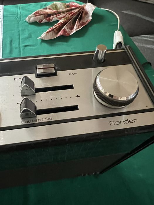 Radio Cassetofon Saba RCR 354