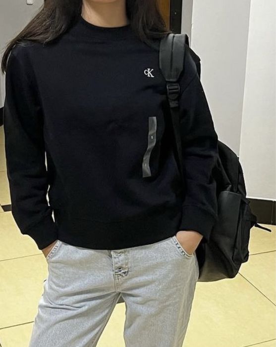 Свитшот , кофта Calvin klein