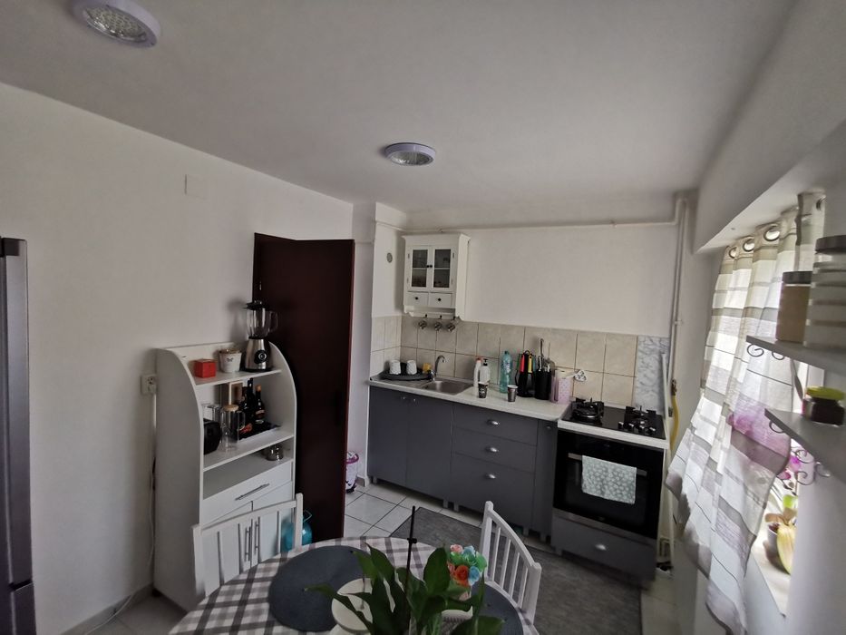Închiriez apt 1 camera Sagricom