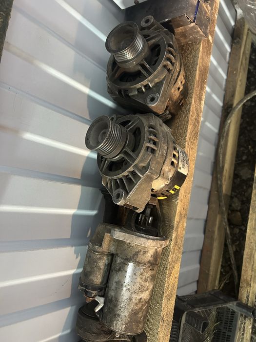 На ваз 21 10 - 12 генератор , стартер