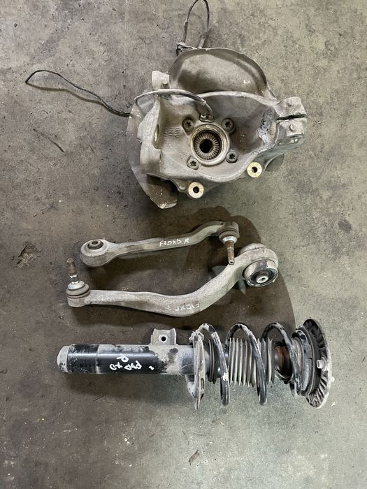 Шенкел/ амортисьор БМВ Ф30 хд, 4х4 (shenkel bmw f30 xd)