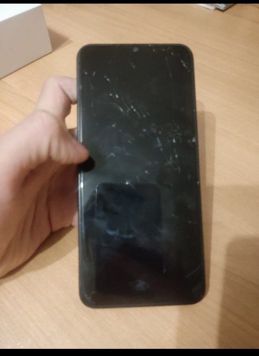 Vivo Y22 + Motorola Moto E14