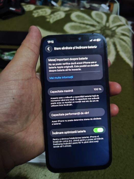 iPhone 12 – 128 GB | Cutie originală | Baterie nouă | 4 huse inclus