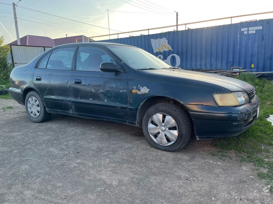 Тойота Карина 1.6