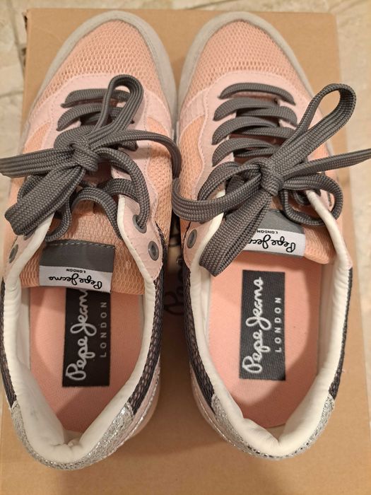 Дамски спортни обувки РАЗПРОДАЖБА