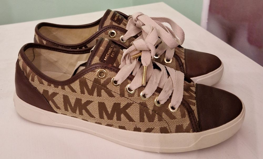 Vând sneackers Michael Kors, marimea 37.5