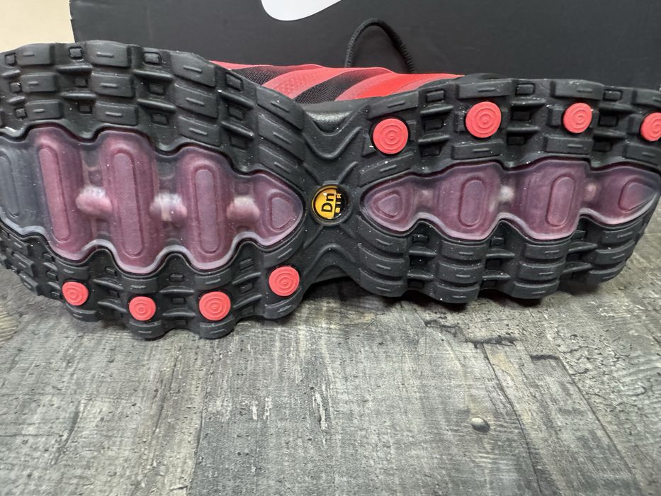 Nike air max red edition