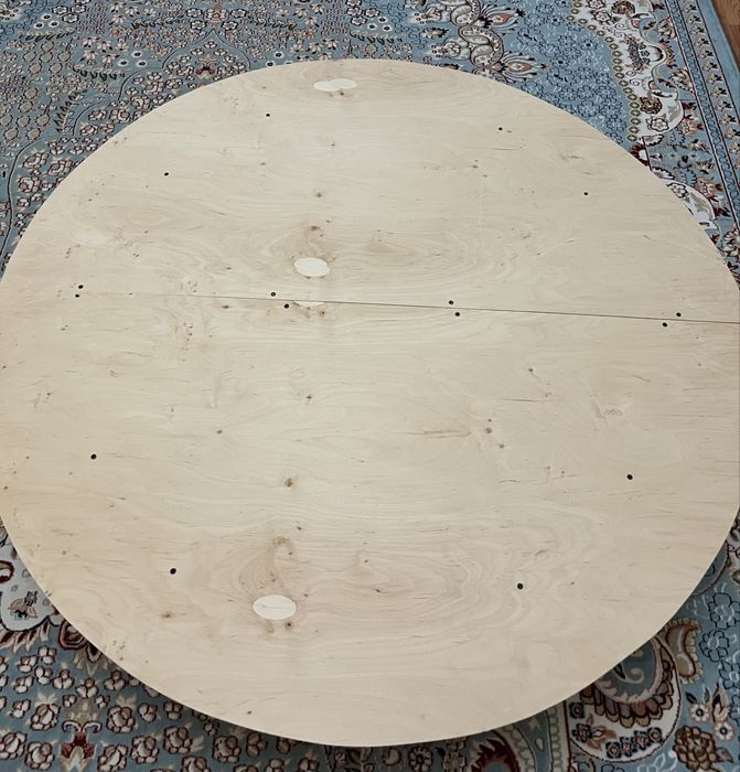 Арендаға жиналмалы дөңгелек стол беріледі