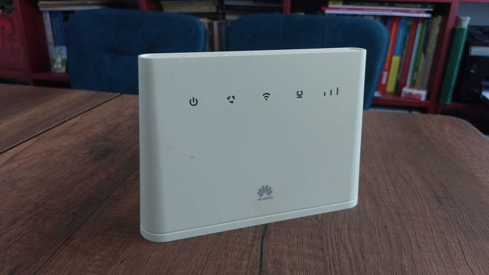 Huawei B311-221 router wireless WiFi cu cartela SIM modem 4G liber
